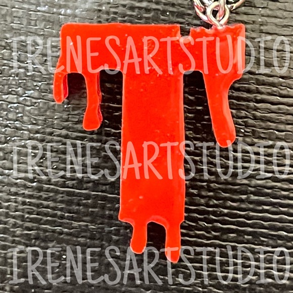 HORROR LETTER T KEYCHAIN - Picture 1 of 1